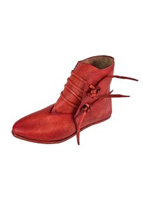 Late medieval half-boots laced Korduan red