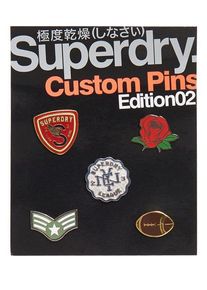 Superdry Custom Pin Aufnäher-Set