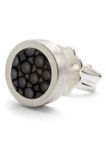 Fish Leather Store Stud earrings silver stingray leather Black,