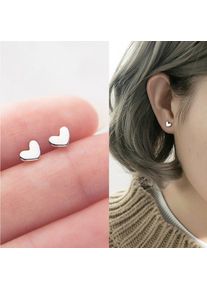 Love Heart Super Small Earrings Simple Compact Cute Student Earrings for Women Minimalist Copper Hypoallergenic Stud Earrings