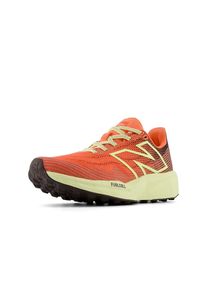 New Balance Dames Loopschoen 'FuelCell Venym' pasteelgeel / oranje / zwart 37