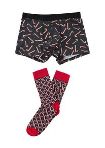 Trendyol Set: Boxershorts und Socken Herren rot / schwarz / weiß Größe M