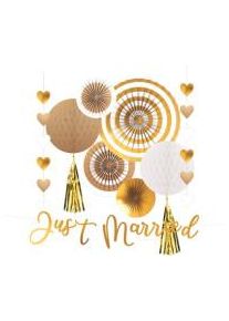 Amscan Garland Just Married lettering