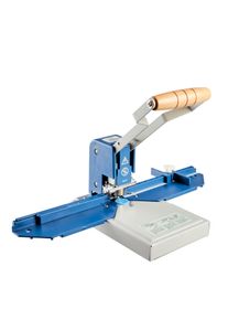 1 Guida per arrotonda angoli Warrior, con fermo laterale regolabile, blu