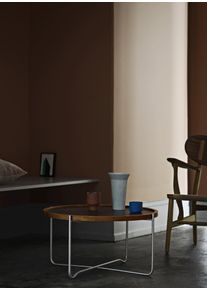 CH417 Tray Table d'appoint Carl Hansen & Søn Dessus en noyer/environnement en chêne laqué