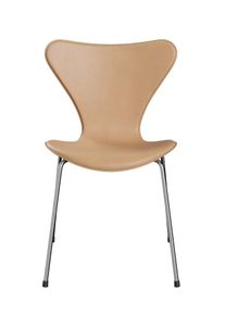 Sept / Série 3107 Tailored Chaise Fritz Hansen