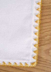 bonprix Tányéralátét szett bio-pamutból, fényes szegéllyel (2 db-os csomag), fehér, Hossz/szél. 50/30 cm