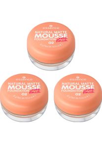Essence Damen Foundation »NATURAL MATTE MOUSSE FOUNDATION« mit Clean-Beauty-Textur in beige