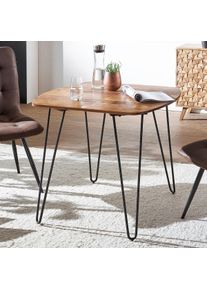 Table &agrave; d&icirc;ner PHU KRADUNG