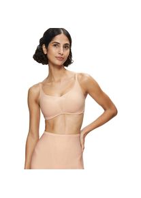 Triumph B&uuml;gelloser BH 1u&szlig;en Clean, innen Hightech. E In, gl&auml;ttend, wattiert, tiefer V-Ausschnitt, formend