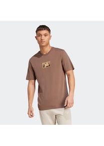 adidas Sportswear, Herren, T-Shirt &raquo;M CAMO BOX T&laquo; sportlicher Schnitt, kurze &Auml;rmel, aus Baumwolle, atmungsaktiv, Earth Strata, 3XL, Earth Strata, Ein 