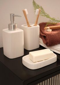 Tilbeh&oslash;rsett bad (Sett i 4 deler), hvit, st&oslash;rrelse 13 cm, bonprix