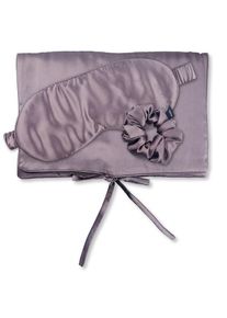 AILORIA, Damen, Seidentuch &raquo;Tasche, Schlafmaske & Scrunchie M aus Seide TRAVEL SET BEAUTY M&laquo;, Shy Lavender, Shy Lavender, Ideal f&uuml;r zu Hause oder auf 