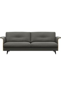3-Sitzer FLEXLUX "Glow Designsofa, bequem und komfortabel durch hochwertigen Sitzaufbau", grau (warm mineral), B:224cm H:81cm T:91cm, 100% Echteder, Sofas, 3-Sitzer, Skandinavisches Design, hochwertige Verarbeitung, Armlehne walnuss