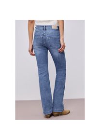 Street One, Damen, Bootcut-Jeans &raquo;Style Blaire&laquo; in klassischer 5-Pocket-Form, Light Blue Wash, L&auml;nge 30, 33 - L&auml;nge 30, Light Blue Wash, Jeans f&uuml;r 