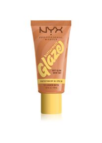 Nyx Cosmetics NYX Professional Makeup Buttermelt Glaze vil&aacute;gos&iacute;t&oacute; toniz&aacute;l&oacute; fluid SPF 30 &aacute;rnyalat 03 Cashew Butta 30 ml