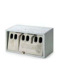 Hus til spurvekoloni Tr&aelig;-beton