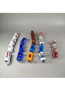 Brio Bundle Set von 17 Holzbahn Z&uuml;ge | mehrfarbig