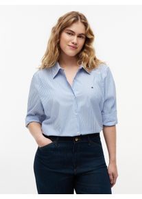 Hemdbluse Tommy Hilfiger Curve "CRV ESS POPLIN REGULAR SHIRT", Damen, Gr. 52, classic ithaca stp mesmerizing blau, Web, Obermaterial: 97% Baumwolle, 3% Elasthan, unifarben, oversize h&uuml;ftbedeckend, &Auml;rmel mit &Auml;rmelschlitz 2-Knopf-Manschette mit Kn&ouml;pfen, Blusen Hemdbluse, in Gro&szlig;en Gr&ouml;&szlig;en, Popeline Qualit&auml;t, Logostickerei
