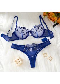 Blue Embroidered Floral Lingerie Set - Sexy Bra And G-string Combo with Heart Decoration Underwear Set for Women ZA824026