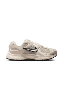 Sneaker Nike Sportswear "W V5 RNR", Damen, Gr. 37,5, lt orewood brn, pale ivory, schwarz, Synthetik, Textil, Schuhe Sneaker, inspiriert vom Design des Y2K Nike Vomero 5