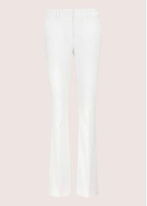 Madeleine Mode B&uuml;gelfaltenhose MADELEINE "Hose Leicht ausgestellte B&uuml;gelfalten-Hose", Damen, Gr. 19, N + K Gr, wei&szlig;, Obermaterial: 63% Baumwolle CO. 34% Polyester PES. 3% Elasthan EL., Modern, normal, Hosen B&uuml;gelfaltenhose