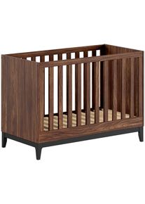 Babybett Vipack "Ilyas 60 x 120 cm inkl. 3-fach verstellbarem Lattenrost", nussbaum deko, B:123,6cm H:88,2cm L:123,6cm T:64,2cm, Holzwerkstoff, Babybetten, Babybett, Pflegeleichte Oberfl&auml;che in Dekor Nussbaum