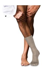 Socken Falke "Highshine", Herren, Gr. 39-40, beige (corn (4096)), Obermaterial: 81% Seide silk. 15% Baumwolle CO. 4% Polyamid PA., Socken Socken