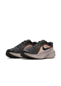 Laufschuh NIKE "Downshifter 14", Herren, Gr. 41, grau (medium ash, schwarz, cream ii, total orange), Synthetik, Textil, Schuhe Laufschuh, mit erh&ouml;hter D&auml;mpfung in der Mittelsohle