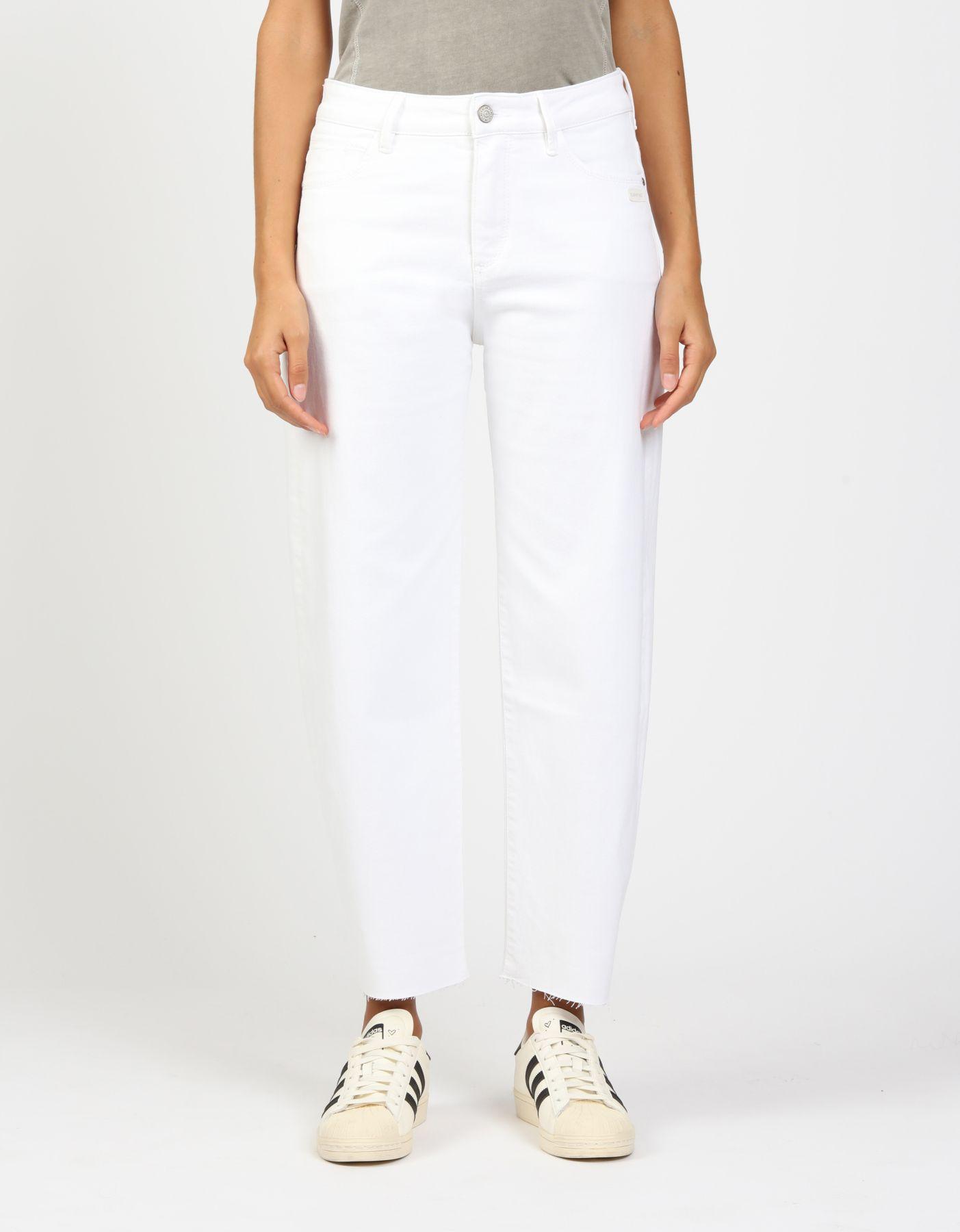 94IDA - o-shape fit Jeans
