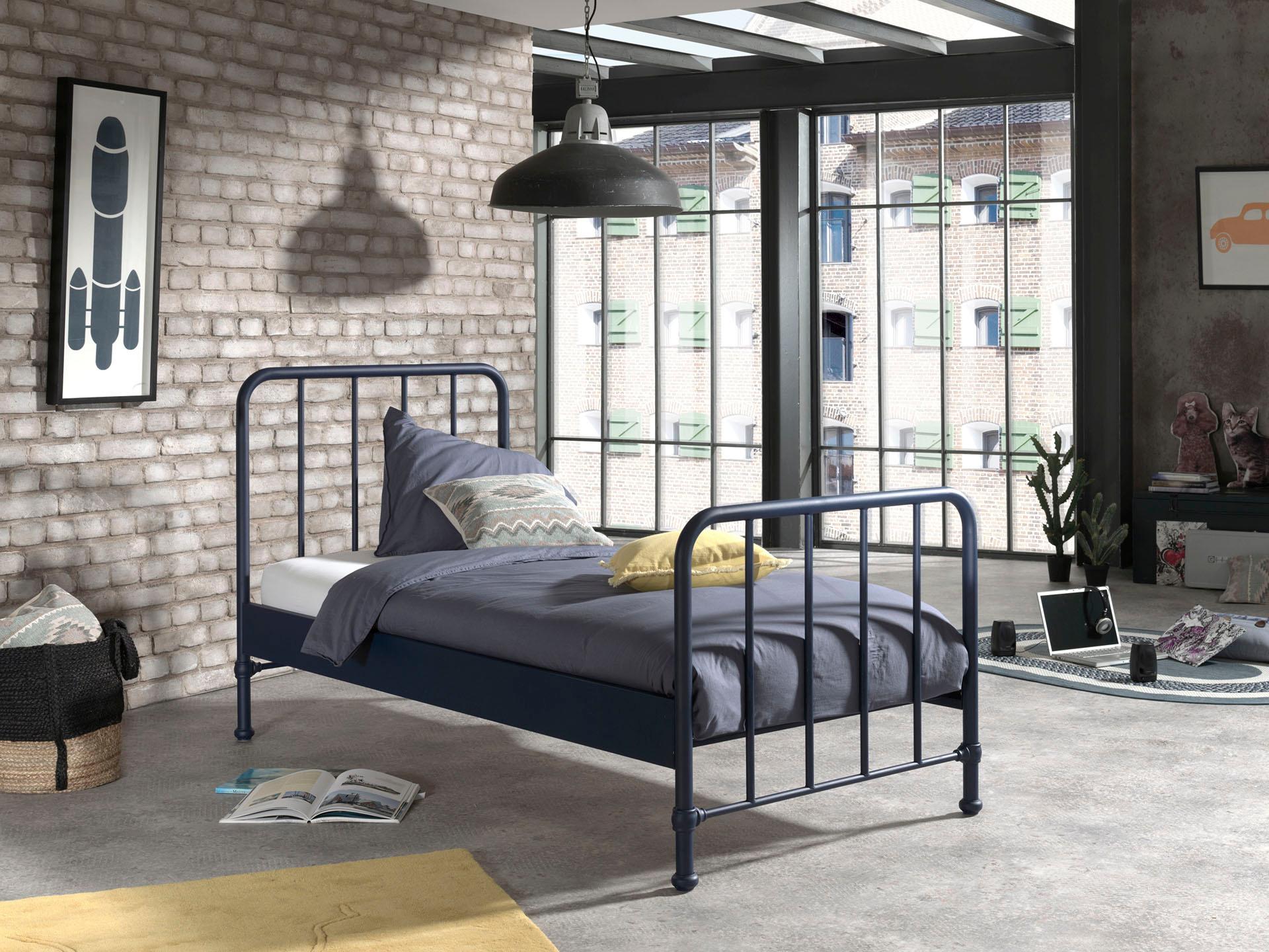 Jugendbett VIPACK "Bronxx, Einzelbett 90/200, sehr stabil, romantische Optik", blau, B:96,5cm H:110cm L:206cm, Betten, Jugendbett, Oberfläche pulverbe