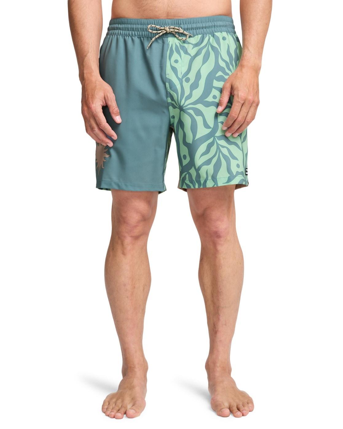 Boardshorts BILLABONG "Reflection Layback", Herren, Gr. XL, Normalgrößen, grün (cloud lila), Obermaterial: 92% Polyester, 8% Elasthan., Hosen