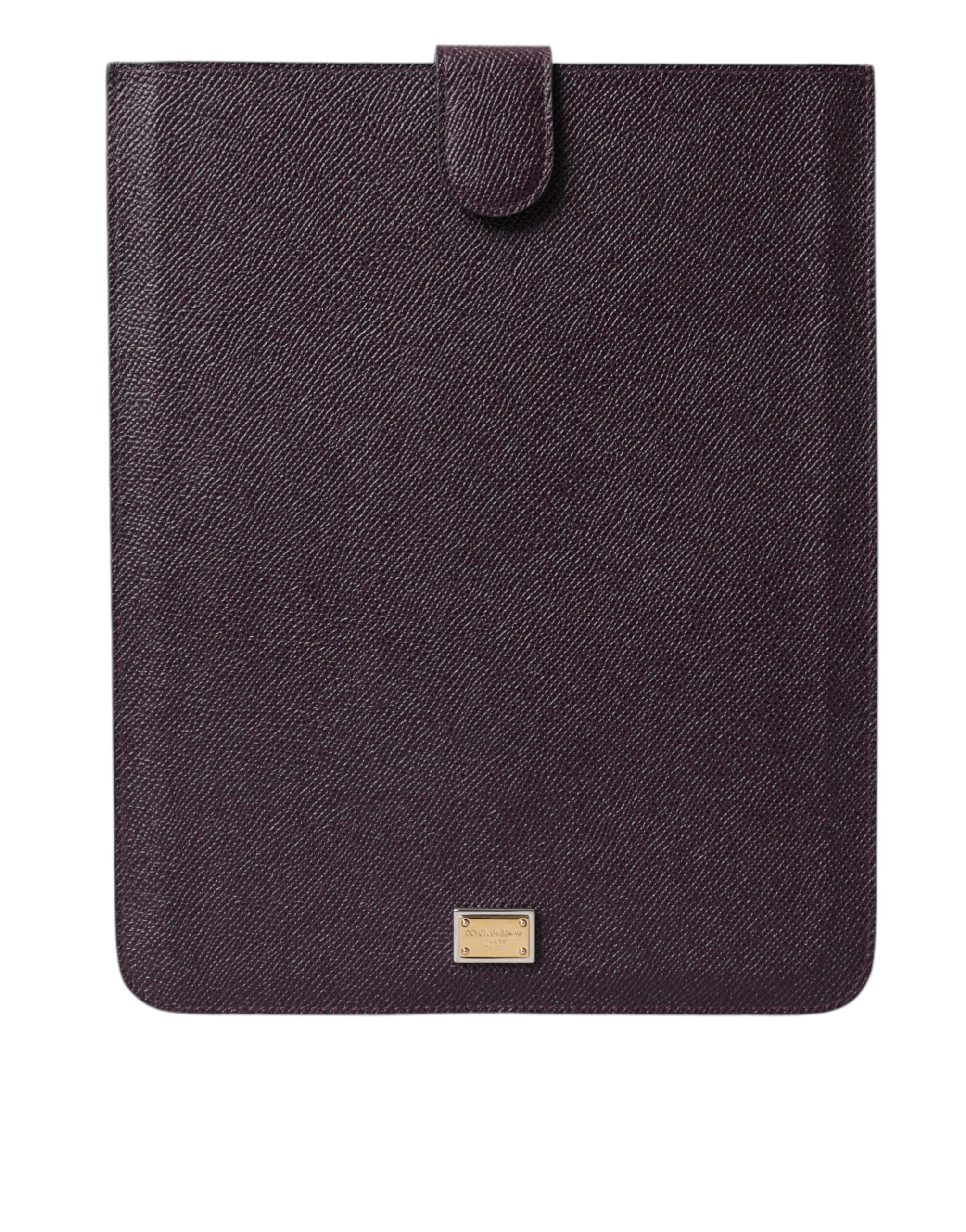 Donkerbruin lederen logo plaquette hoes sleeve tabletcase